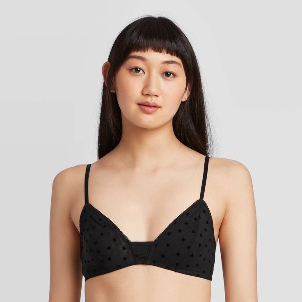 Colsie Unlined Triangle Bralette. Black w/ Hearts.